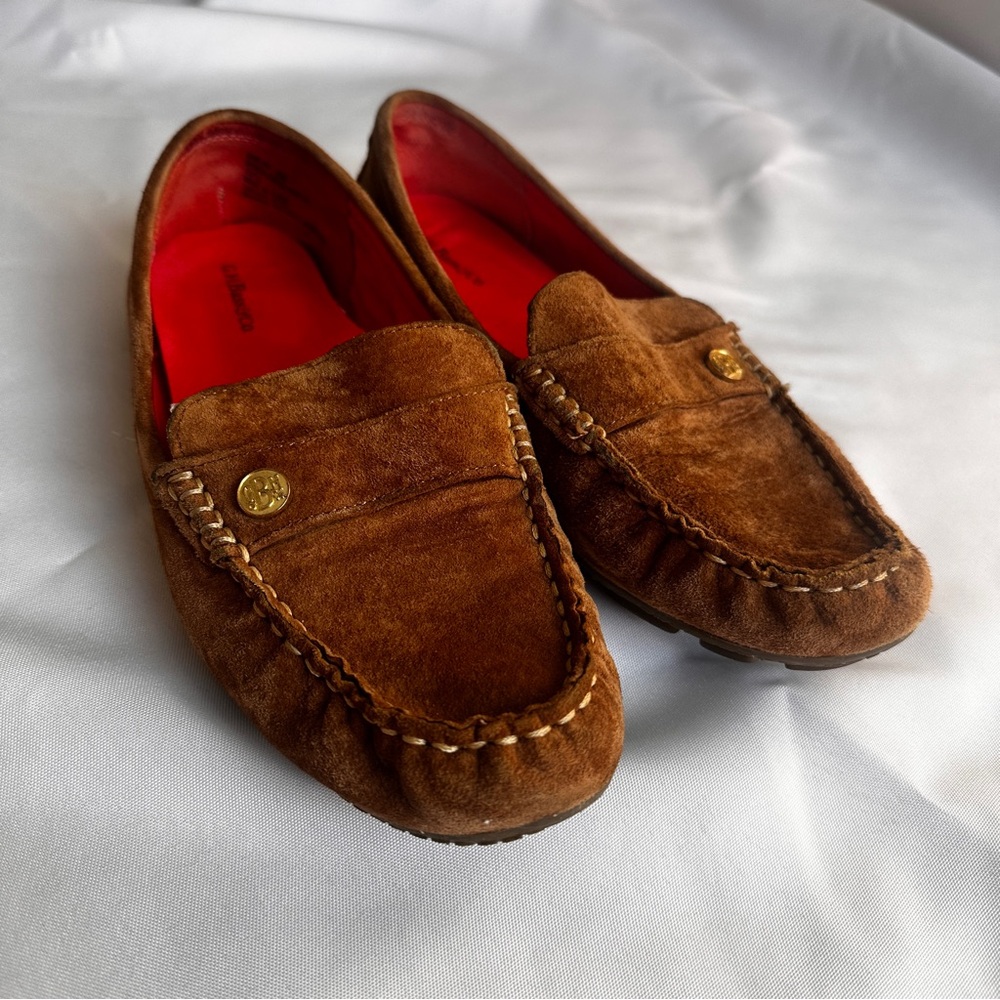 GH Bass & Co Brown Suede Loafers | Classic Penny Loafers | Size 8W